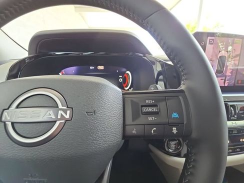 New 2026 Nissan Pathfinder SL FWD image 12