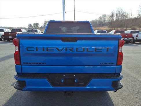 Used 2025 Chevrolet Silverado 1500 Custom w/ Turbomax Blackout Package image 5