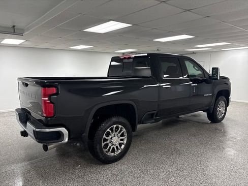 New 2026 Chevrolet Silverado 3500 LTZ w/ LTZ Premium Package image 7