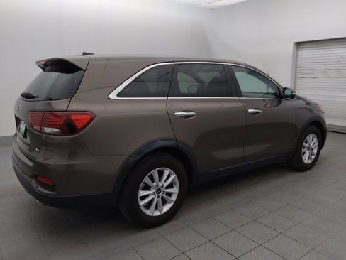 Used 2020 Kia Sorento FWD V6 image 10