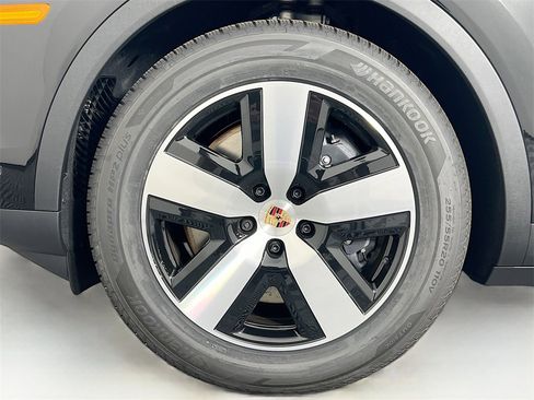 New 2026 Porsche Cayenne Base image 33