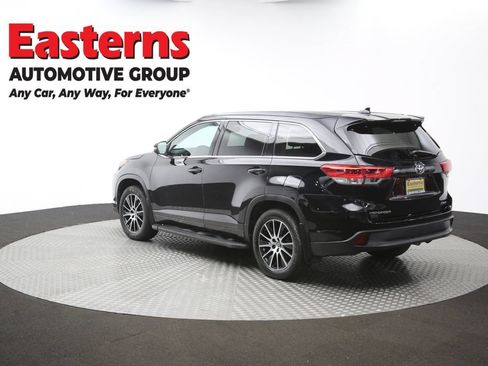 Used 2018 Toyota Highlander SE AWD/4WD image 65
