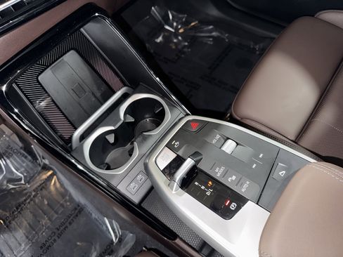 Certified 2025 BMW X2 xDrive28i image 28