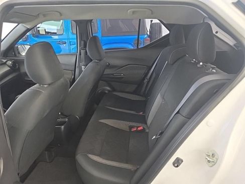 Used 2020 Nissan Kicks S FWD image 6