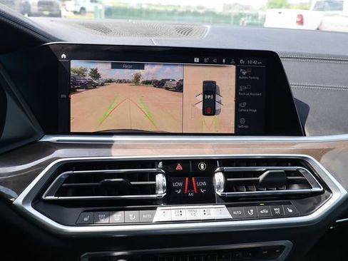 Used 2023 BMW X5 xDrive40i w/ Premium Package AWD/4WD image 13