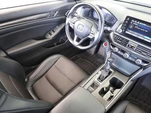 Used 2018 Honda Accord Sport image 15