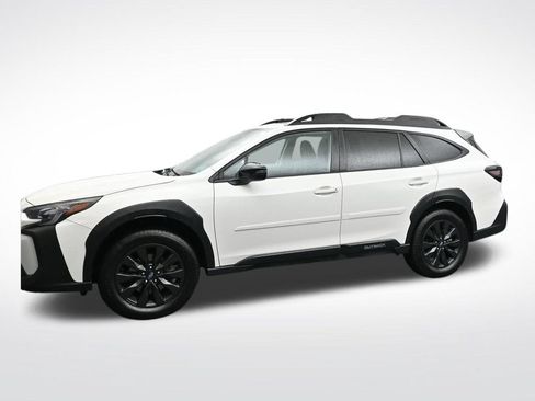 Used 2025 Subaru Outback Onyx Edition XT AWD/4WD image 4