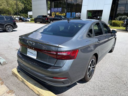 Used 2025 Volkswagen Jetta Sport FWD image 2