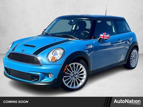 Used 2013 MINI Cooper S image 1