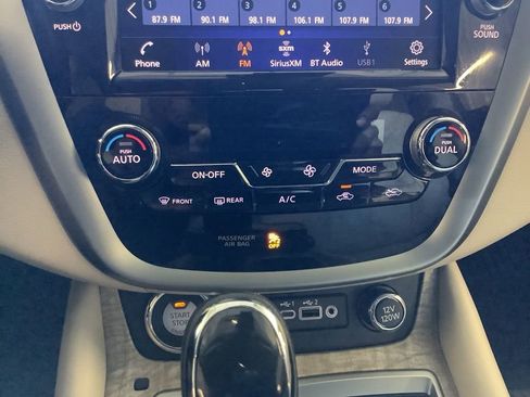 Used 2024 Nissan Murano SL image 17