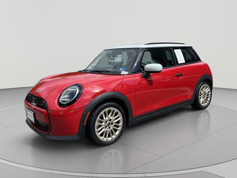 Used 2025 MINI Cooper S FWD image 1