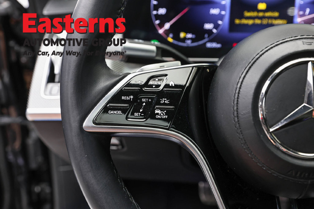 Used 2022 Mercedes-Benz S 500 4MATIC w/ AMG Line Package image 18
