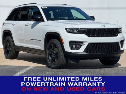 Used 2025 Jeep Grand Cherokee 4WD