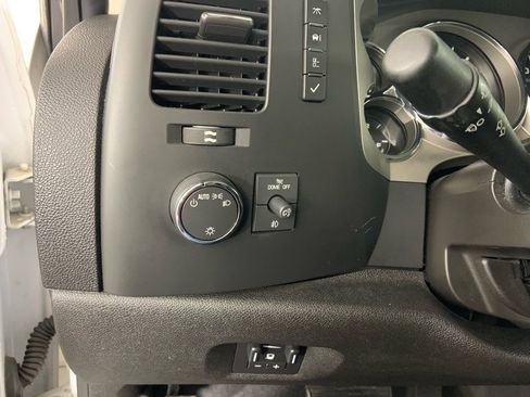 Used 2013 GMC Sierra 2500 SLE w/ SLE Preferred Package image 23