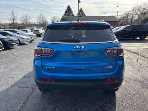 Used 2022 Jeep Compass Latitude w/ Convenience Group AWD/4WD image 8