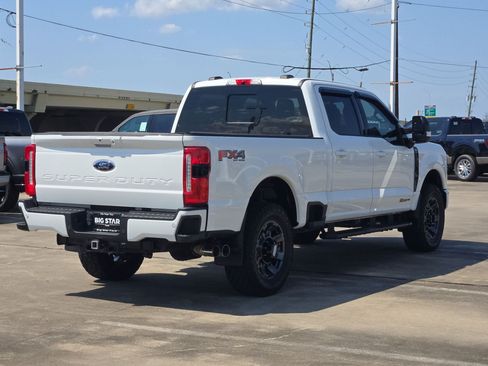 Used 2024 Ford F250 Lariat w/ Sport Appearance Package AWD/4WD image 3