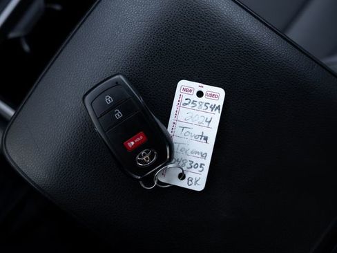 Certified 2024 Toyota Tacoma SR5 image 25