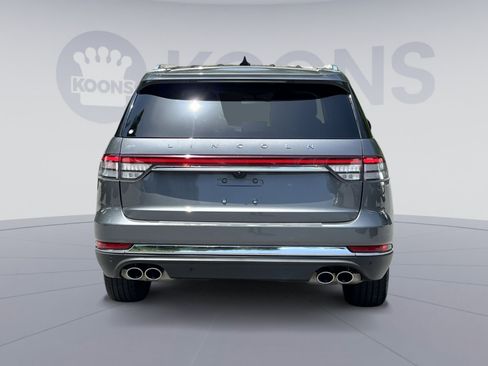 Used 2024 Lincoln Aviator Reserve AWD/4WD image 10