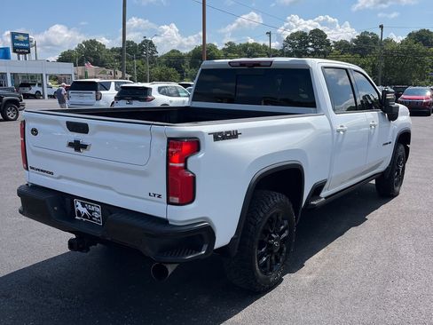 Used 2025 Chevrolet Silverado 2500 LTZ w/ Trail Boss Package AWD/4WD image 11
