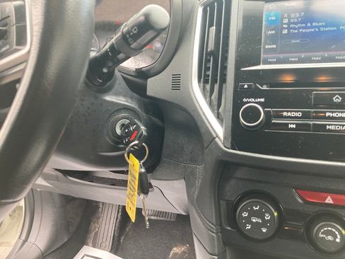 Used 2019 Subaru Crosstrek 2.0i Premium image 22