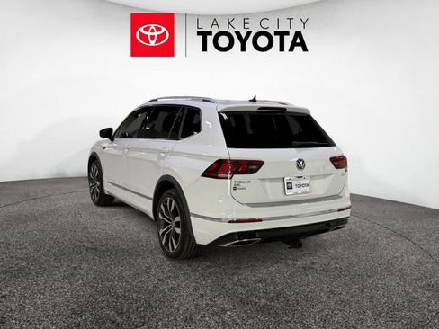 Used 2018 Volkswagen Tiguan SEL Premium w/ R-Line Package image 5
