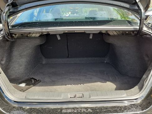 Used 2022 Nissan Sentra SV w/ All-Weather Package FWD image 8