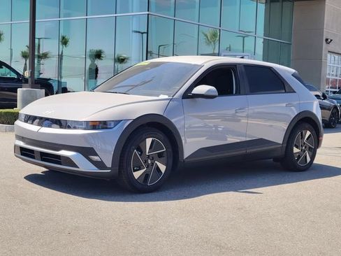 New 2026 Hyundai Ioniq 5 SE RWD image 2