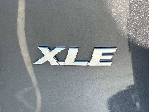 Used 2024 Toyota RAV4 XLE FWD image 9