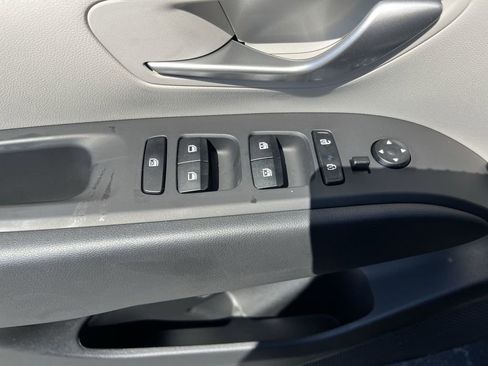 Used 2024 Hyundai Tucson Blue image 13