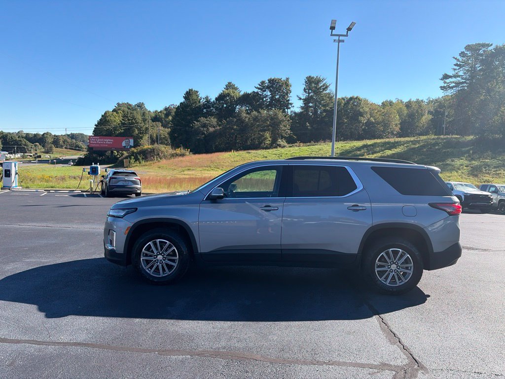 Used 2023 Chevrolet Traverse LT w/ LPO, Floor Liner Package AWD/4WD image 5