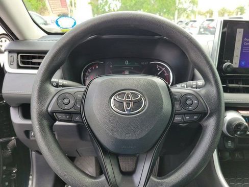 Certified 2025 Toyota RAV4 XLE image 17