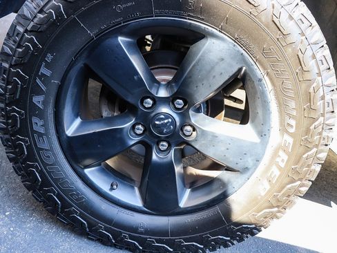 Used 2019 RAM 1500 Classic Warlock w/ Luxury Group image 13