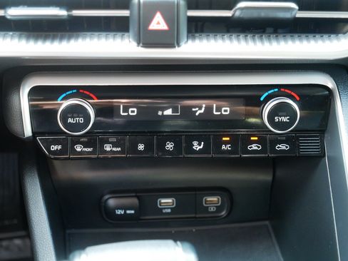 Used 2024 Kia K5 GT-Line AWD/4WD image 23