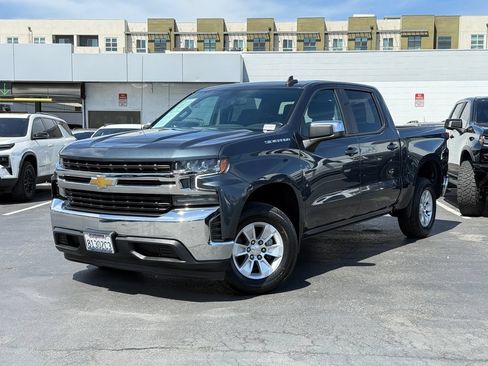 Used 2021 Chevrolet Silverado 1500 LT RWD image 2