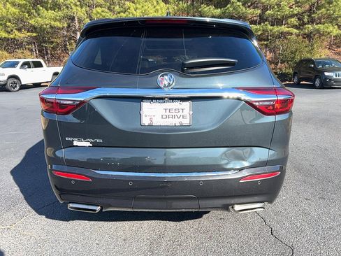 Used 2020 Buick Enclave Essence image 6
