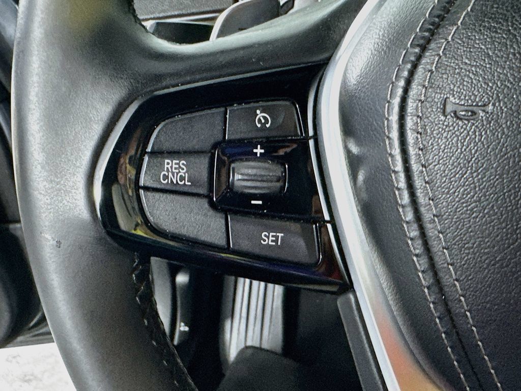 Used 2017 BMW 530i w/ Premium Package RWD image 26