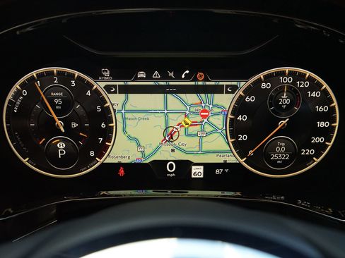Used 2022 Bentley Flying Spur Plug-In Hybrid AWD/4WD image 13