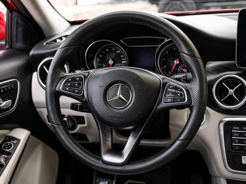 Used 2019 Mercedes-Benz GLA 250 image 17