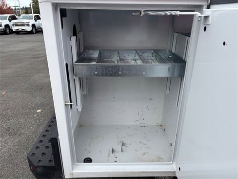 Used 2024 RAM 3500 SLT w/ Quick Order Package 2YG SLT image 36