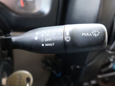 Used 2004 Jeep Wrangler Sahara w/ Dual Top Group image 26