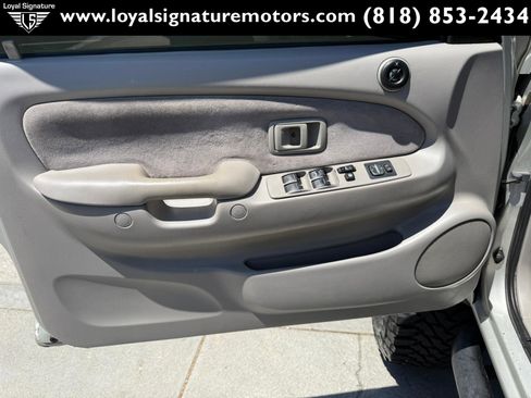 Used 2001 Toyota Tacoma PreRunner image 19
