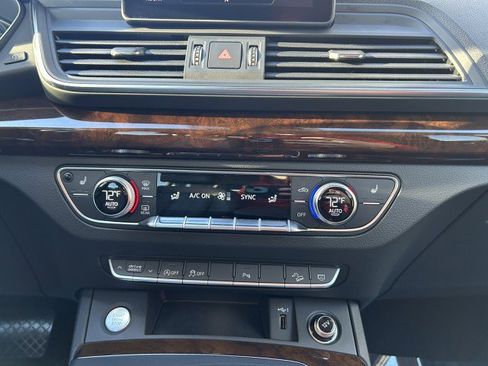 Used 2020 Audi Q5 2.0T Premium w/ Convenience Package image 15