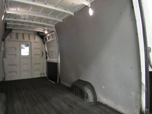 Used 2021 Mercedes-Benz Sprinter 2500 image 17