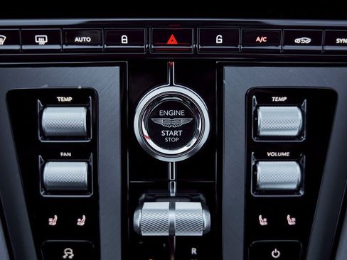 Used 2024 Aston Martin DB12 Coupe image 54