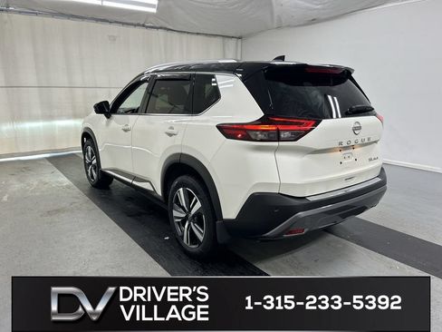Used 2023 Nissan Rogue SL AWD/4WD image 7