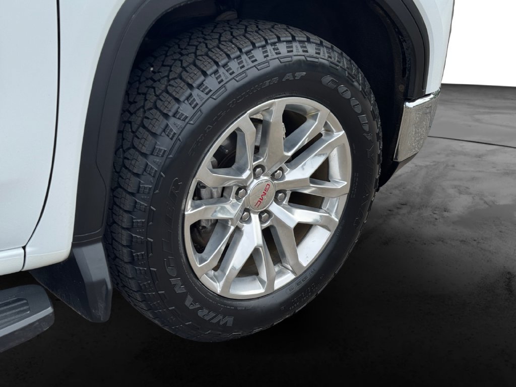 Used 2021 GMC Sierra 1500 SLT w/ SLT Premium Package AWD/4WD image 11