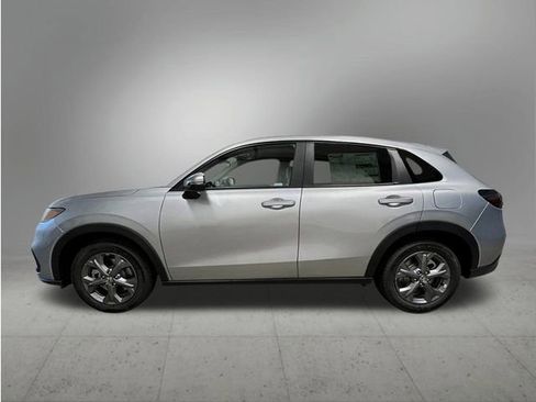 New 2026 Honda HR-V LX image 2