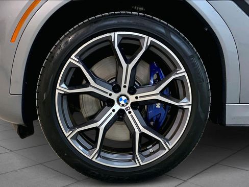 Used 2026 BMW X6 M60i image 11