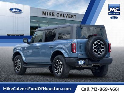 Certified 2025 Ford Bronco Outer Banks