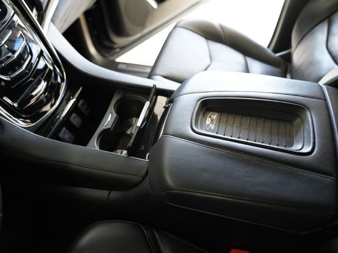 Used 2018 Cadillac Escalade Platinum image 20